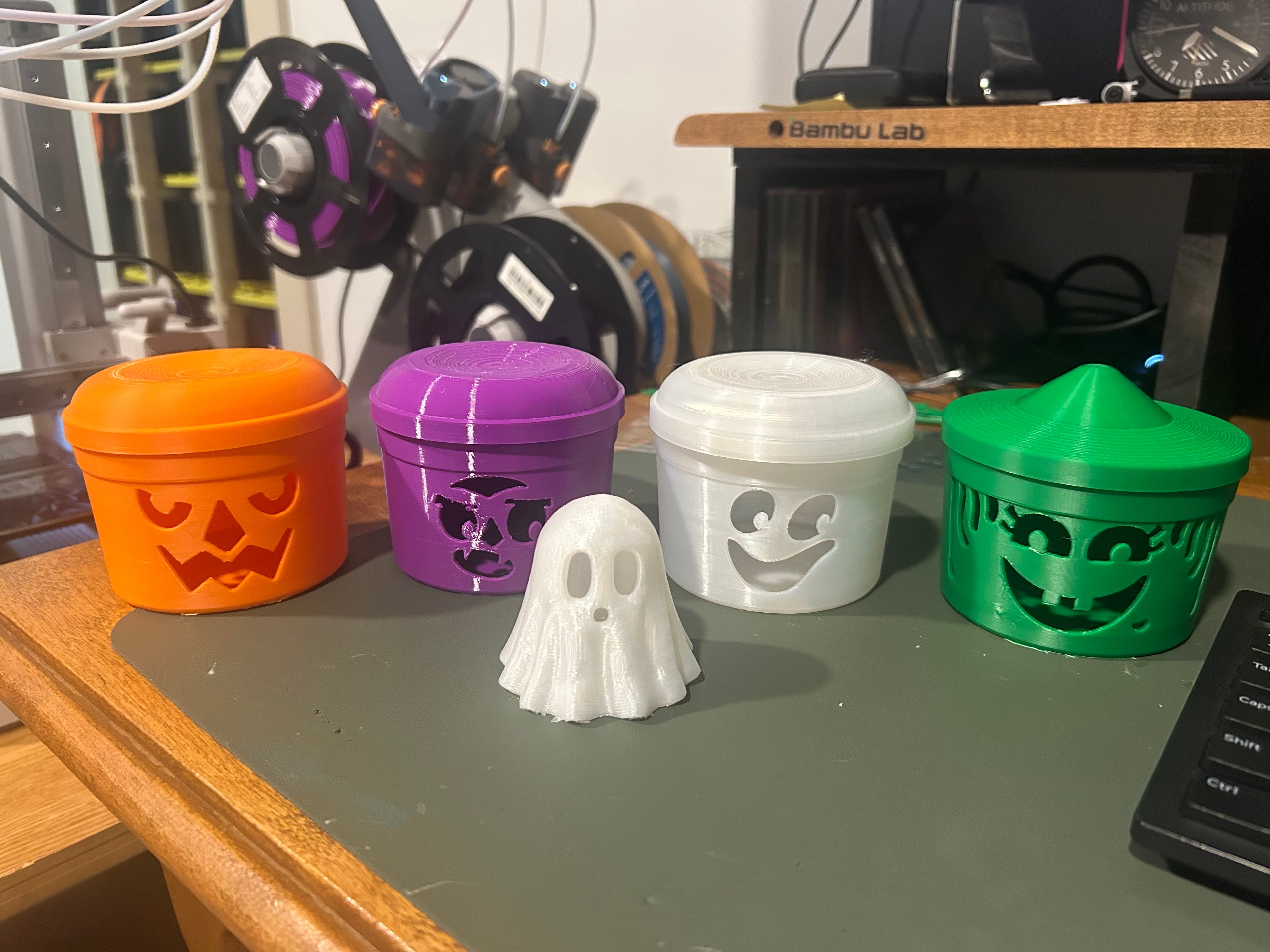 Boo Bucket candle holder set